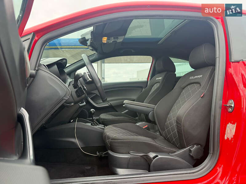 Хэтчбек SEAT Ibiza 2011 в Луцке