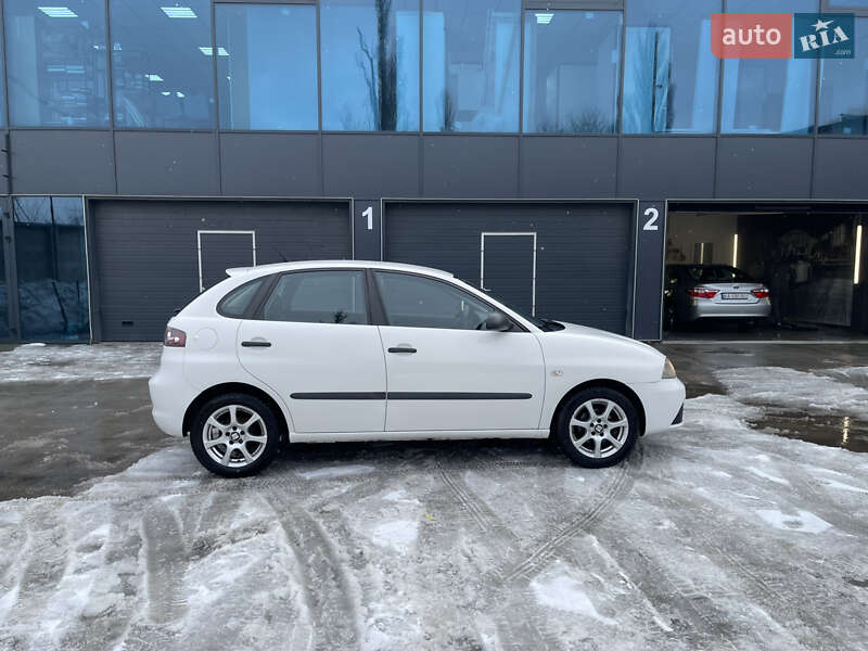 Хэтчбек SEAT Ibiza 2007 в Киеве фото 6 Хэтчбек SEAT Ibiza 2007 в Киеве