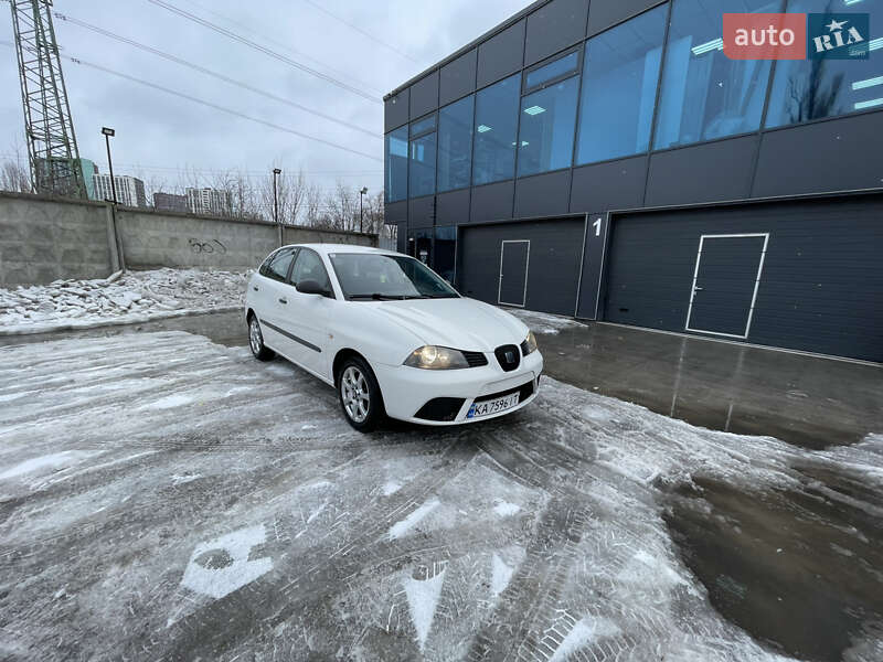 Хэтчбек SEAT Ibiza 2007 в Киеве фото 5 Хэтчбек SEAT Ibiza 2007 в Киеве