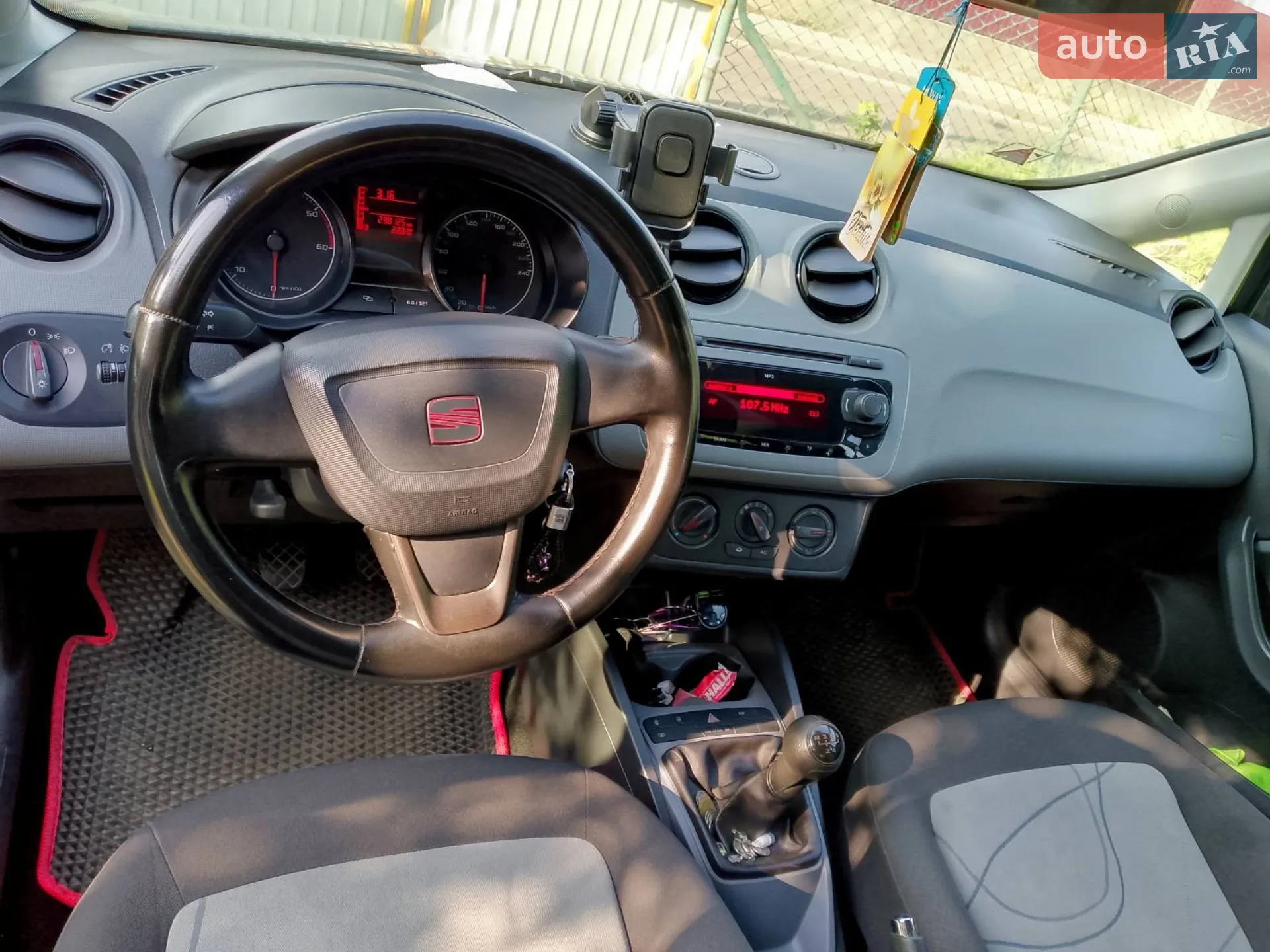 2012 SEAT Ibiza - мініатюра 10