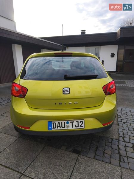 Хэтчбек SEAT Ibiza 2008 в Старой Выжевке