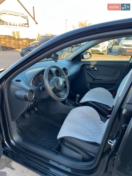 Хэтчбек SEAT Ibiza 2005 в Львове