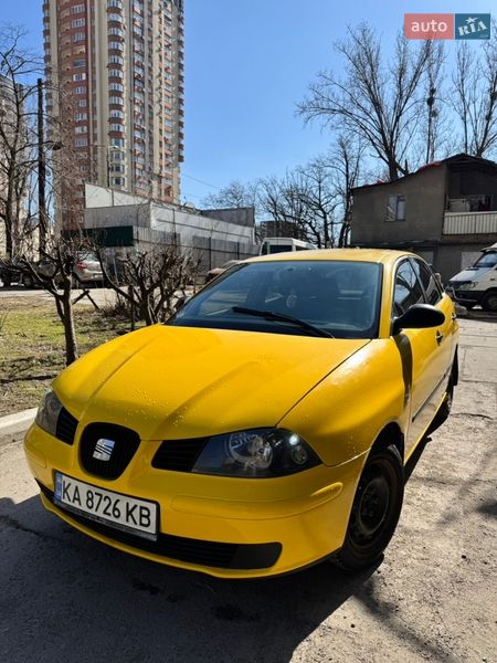 Хэтчбек SEAT Ibiza 2004 в Киеве