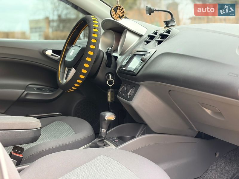Хетчбек SEAT Ibiza 2010 в Стрию