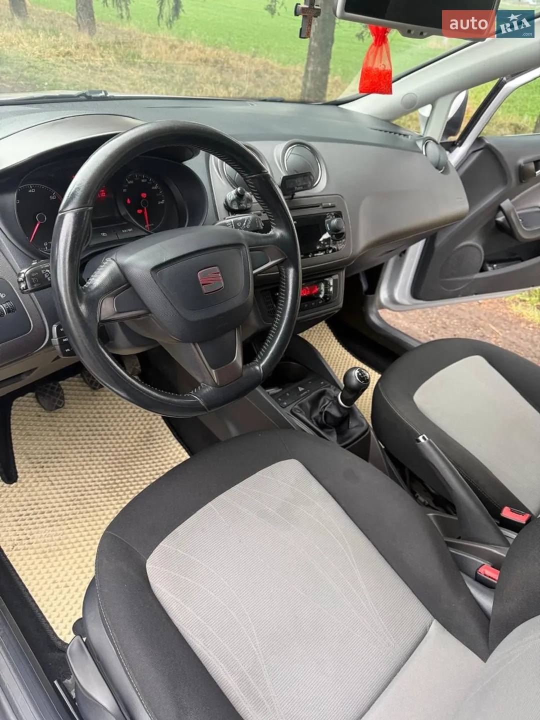 2012 SEAT Ibiza - мініатюра 21