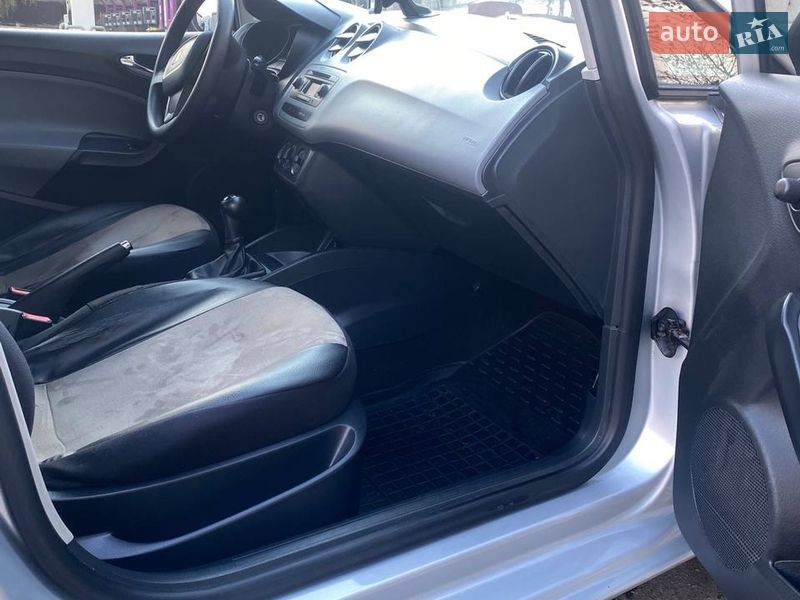 Хетчбек SEAT Ibiza 2013 в Києві