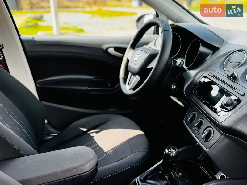 Универсал SEAT Ibiza 2011 в Здолбунове фото 29 Универсал SEAT Ibiza 2011 в Здолбунове