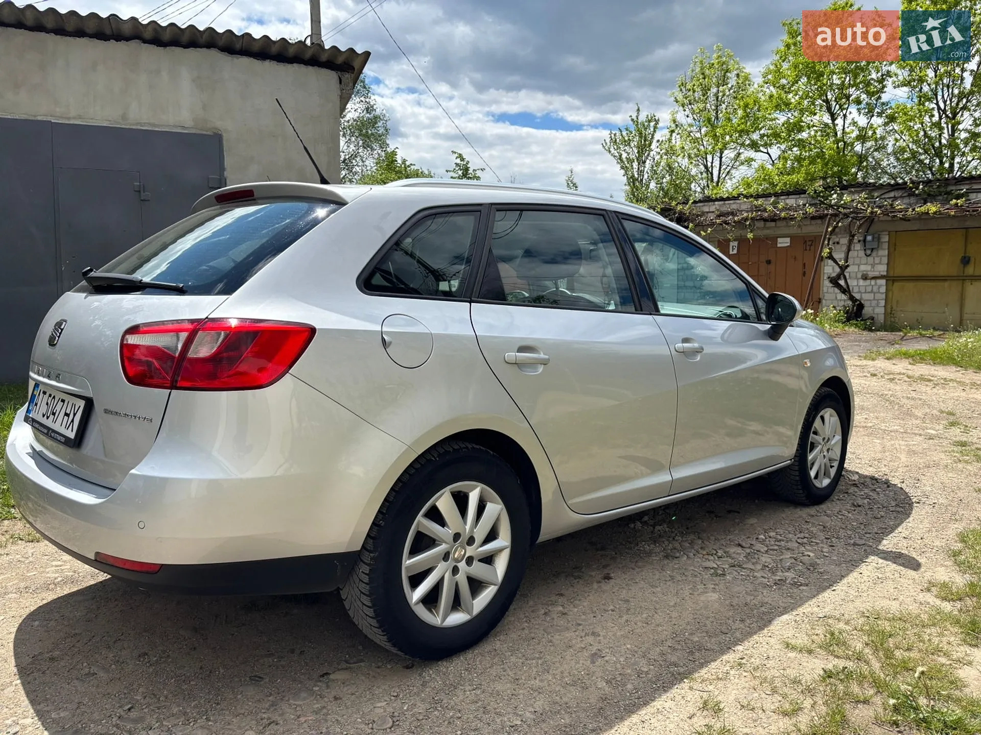 2013 SEAT Ibiza - мініатюра 3