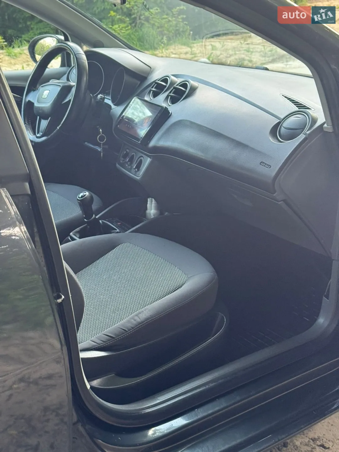 2010 SEAT Ibiza - мініатюра 11