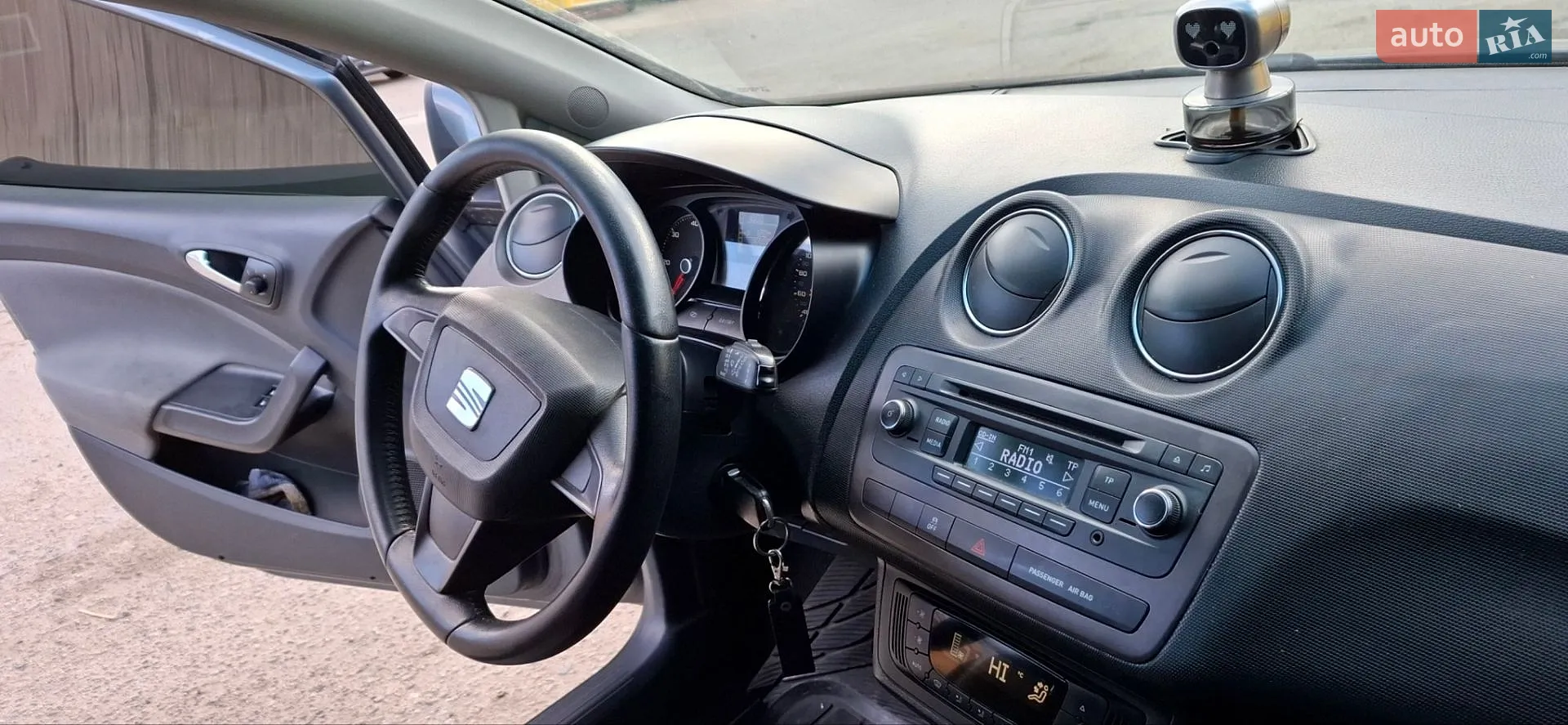 2013 SEAT Ibiza - мініатюра 2