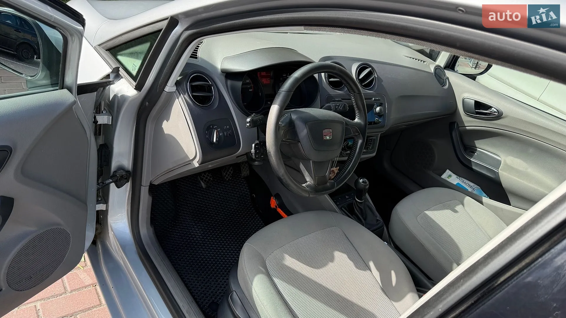 2012 SEAT Ibiza - мініатюра 13