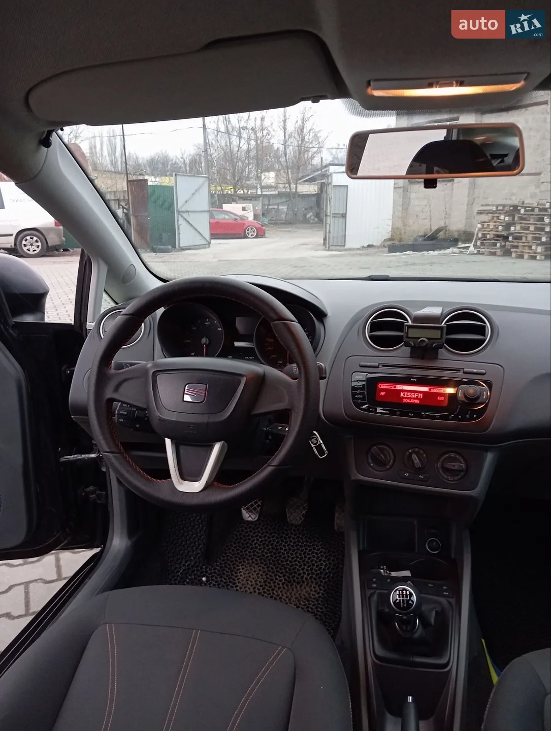 2011 SEAT Ibiza - мініатюра 10
