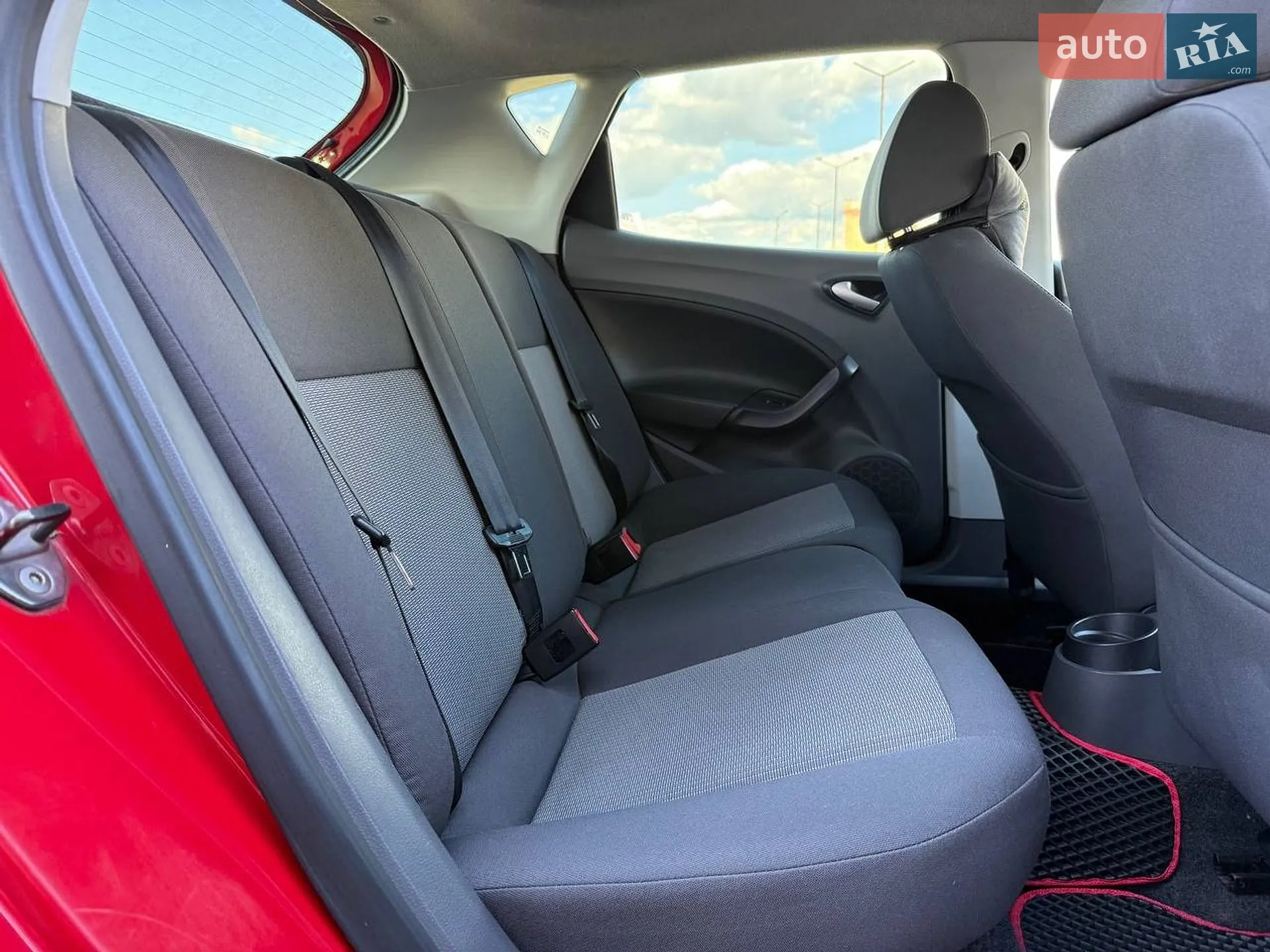 2011 SEAT Ibiza - мініатюра 11