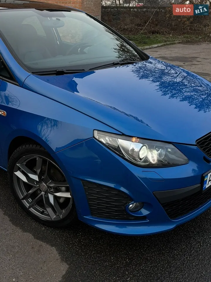 2010 SEAT Ibiza - мініатюра 10