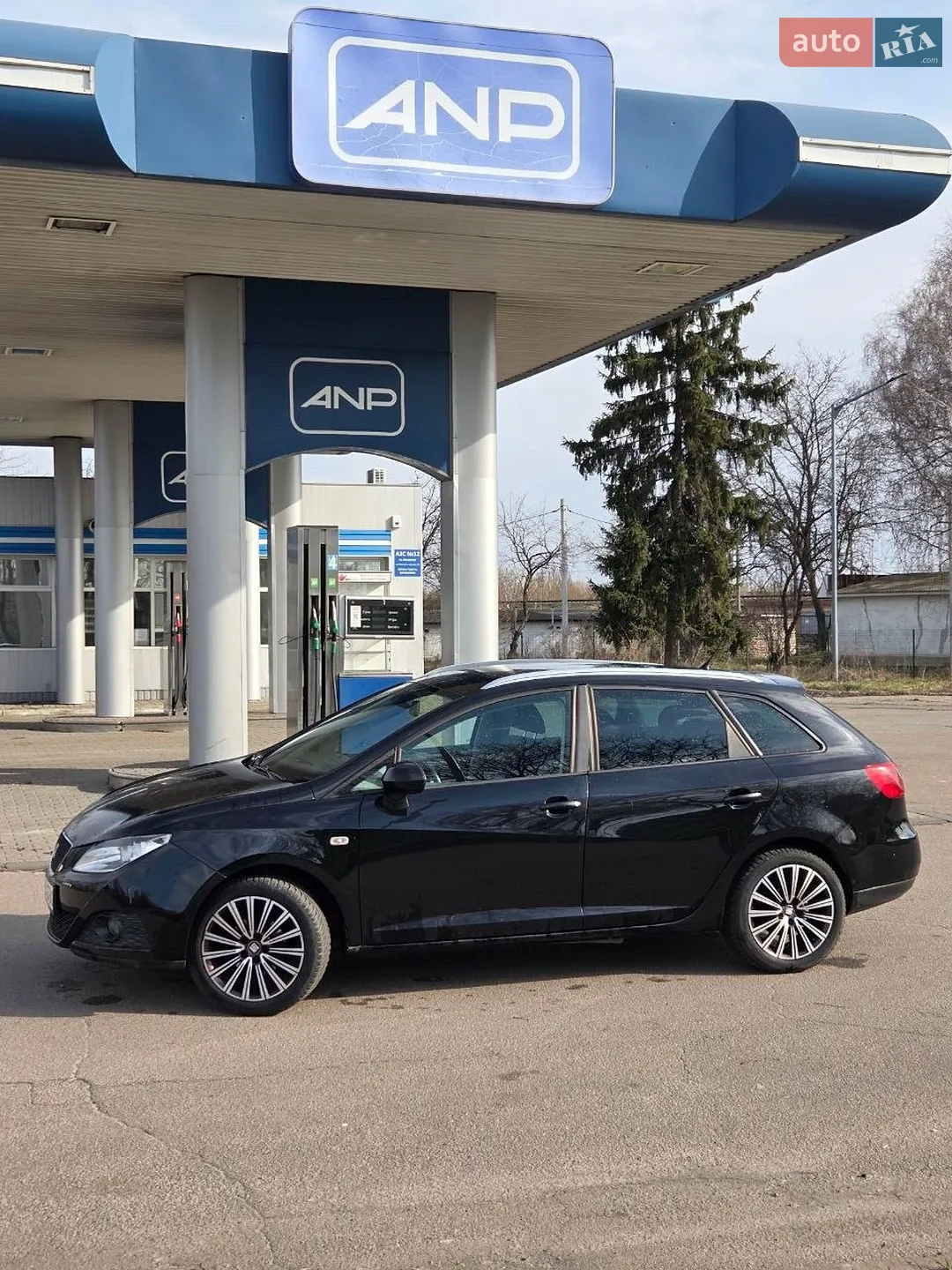 2011 SEAT Ibiza - мініатюра 2