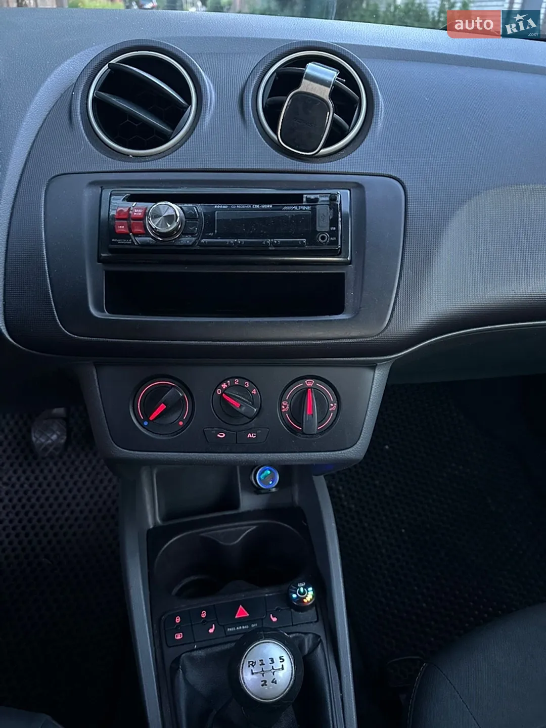 2011 SEAT Ibiza - мініатюра 14