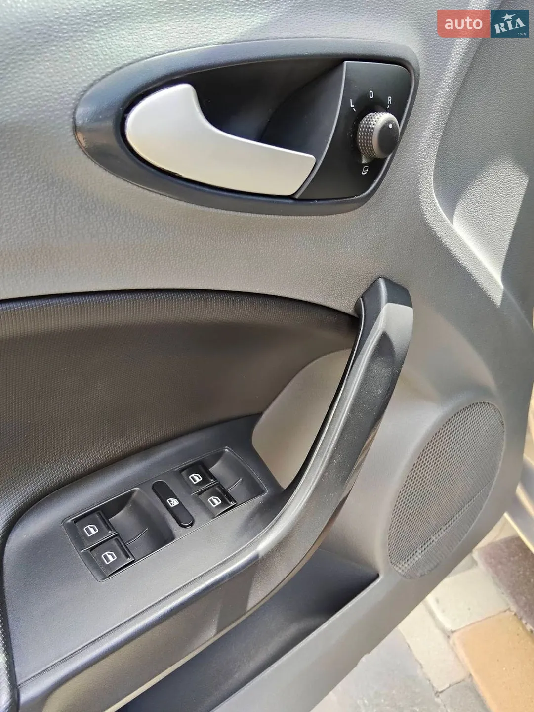 2012 SEAT Ibiza - мініатюра 16