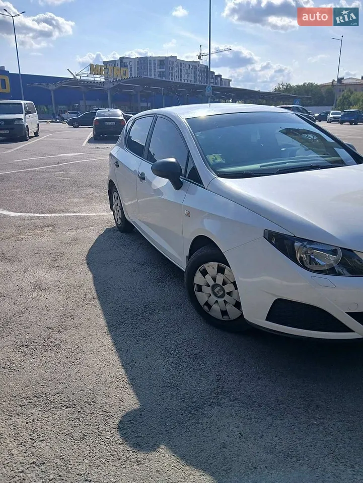 2011 SEAT Ibiza - мініатюра 12