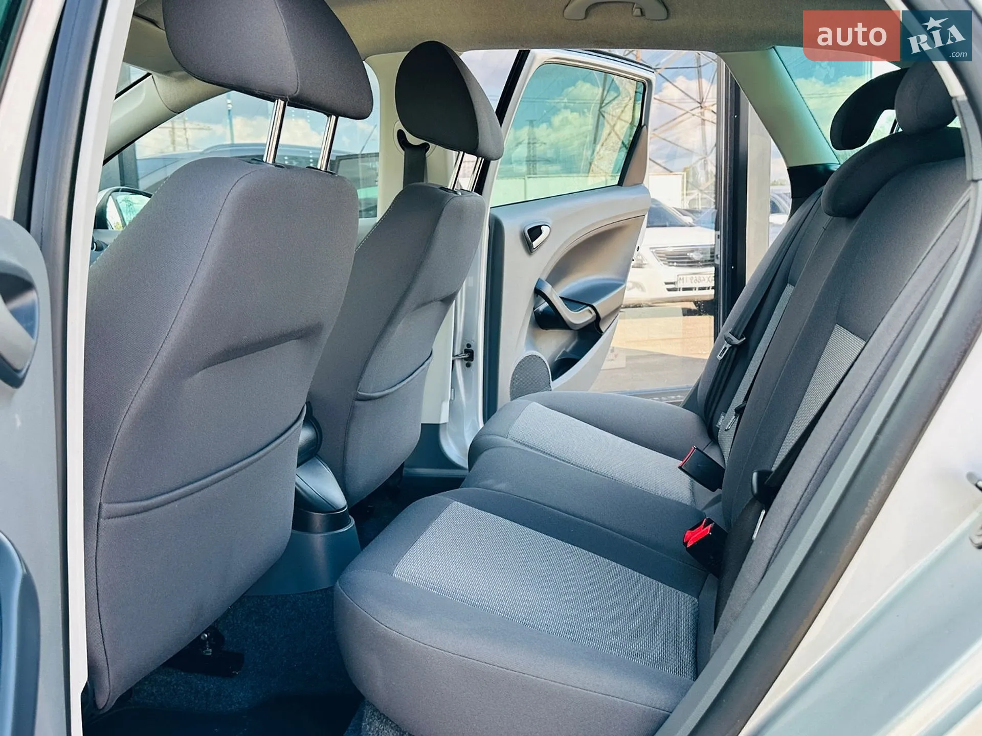 2011 SEAT Ibiza - мініатюра 19