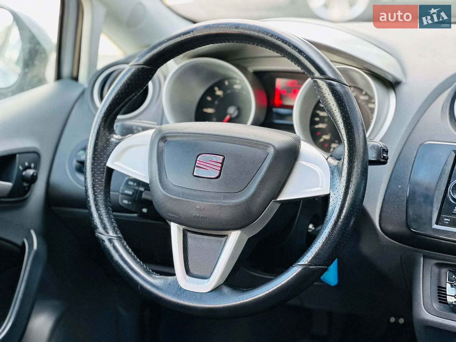 2011 SEAT Ibiza - мініатюра 24