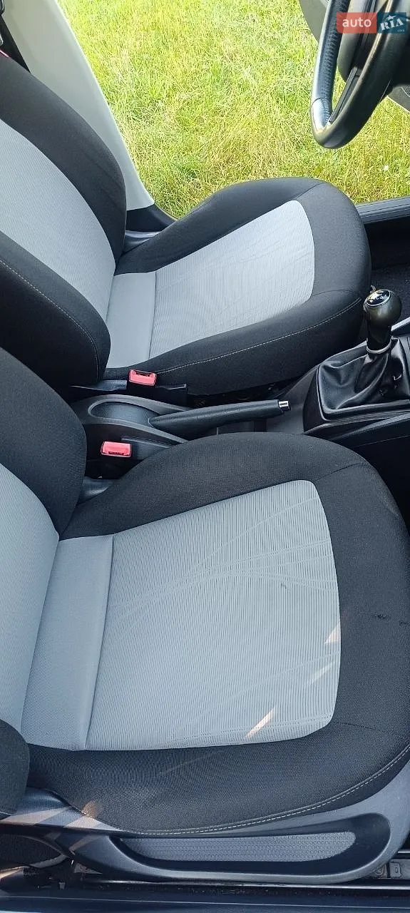 2012 SEAT Ibiza - мініатюра 16
