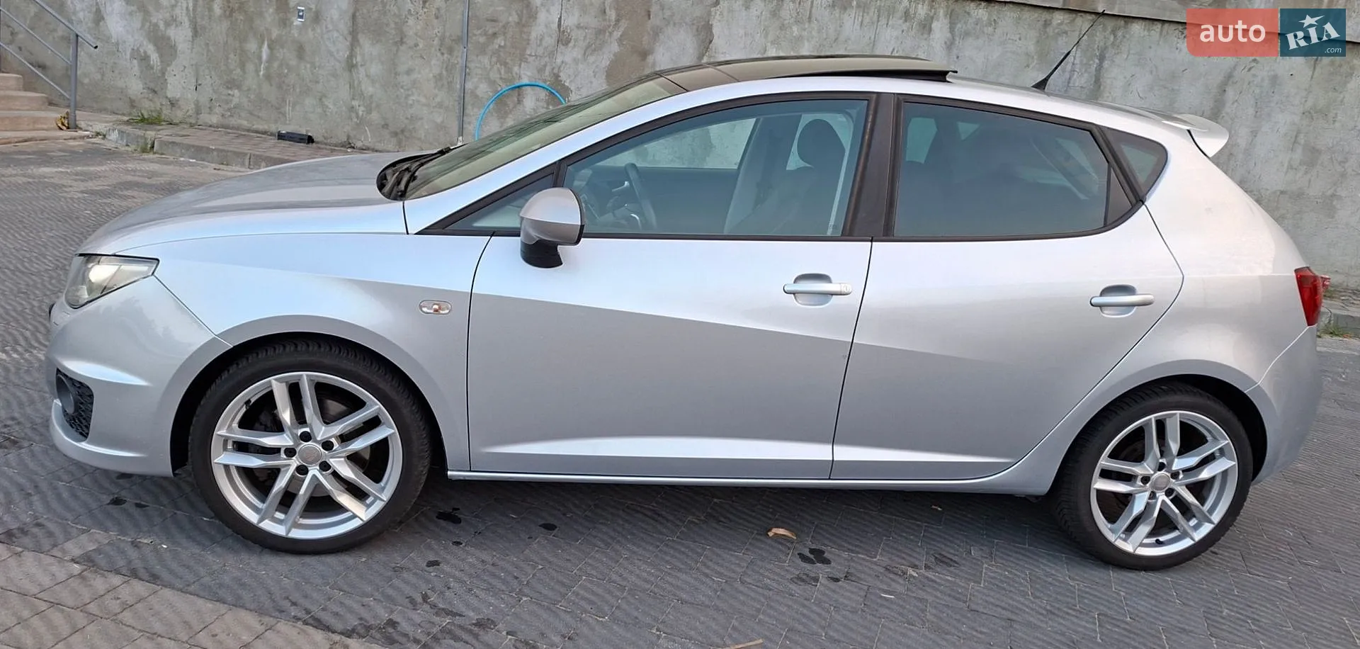 2010 SEAT Ibiza - мініатюра 8