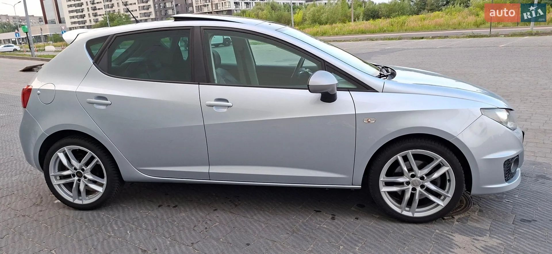 2010 SEAT Ibiza - мініатюра 17