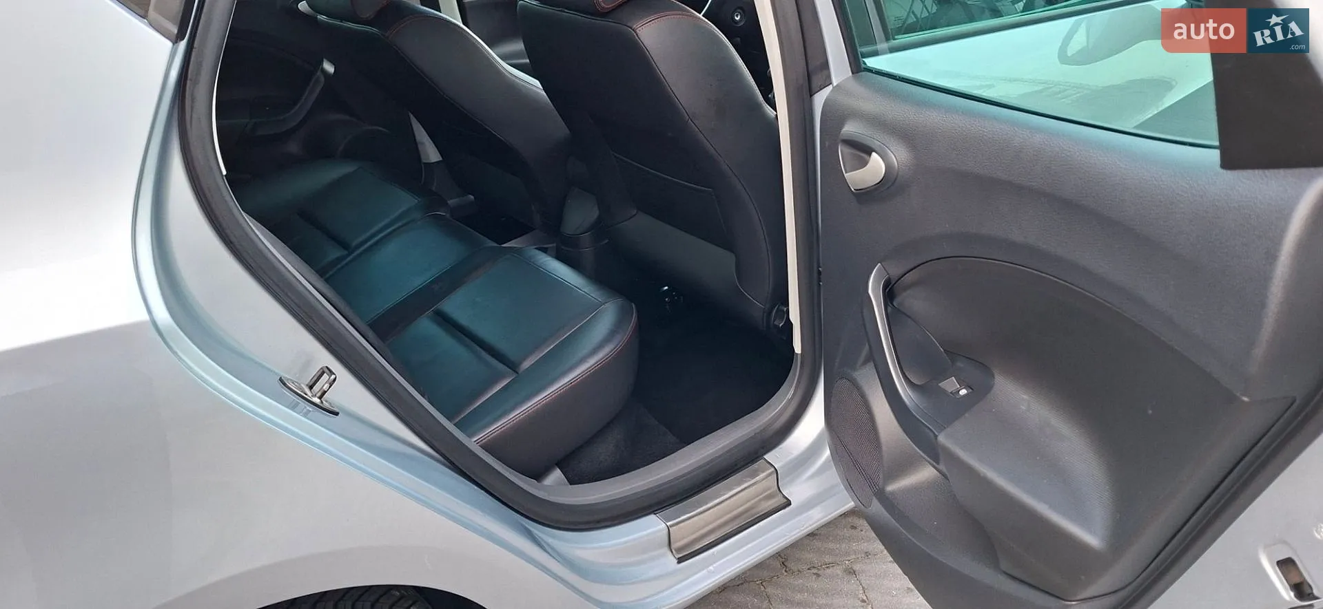 2010 SEAT Ibiza - мініатюра 33