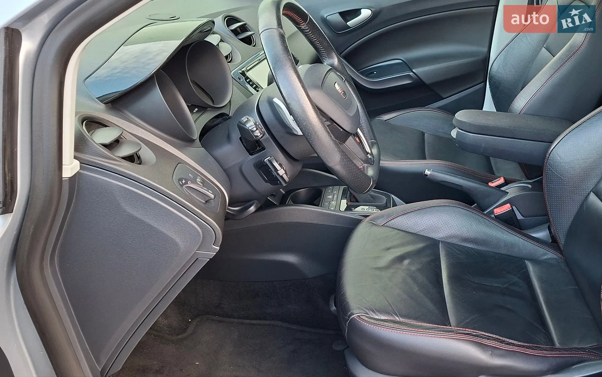 2010 SEAT Ibiza - мініатюра 29