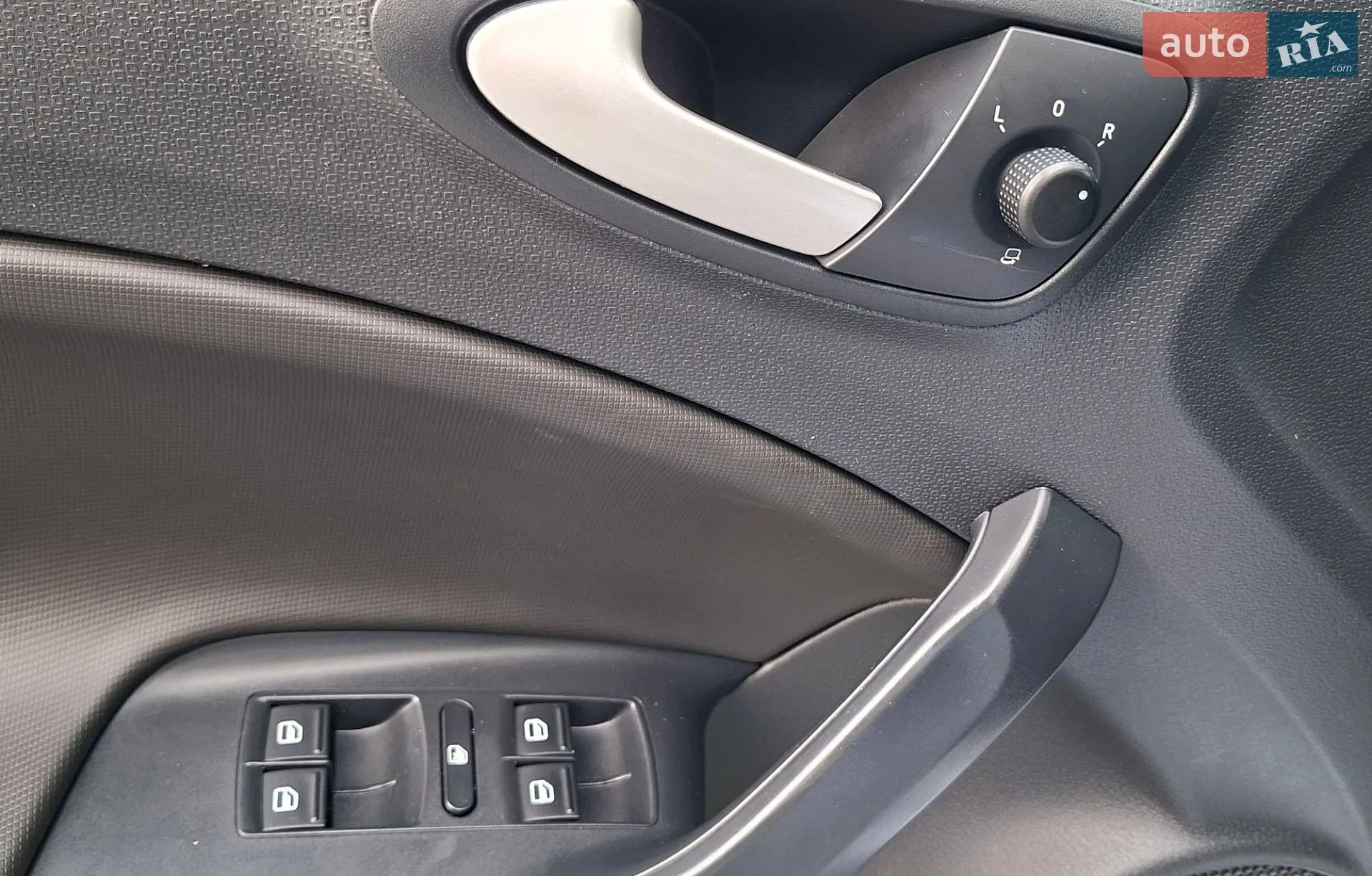 2010 SEAT Ibiza - мініатюра 28