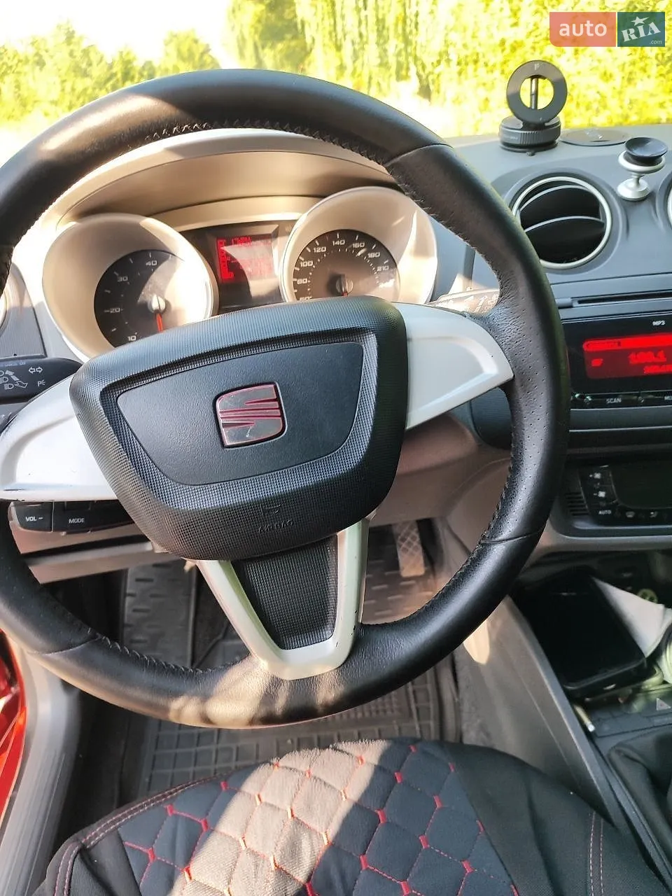 2011 SEAT Ibiza - мініатюра 9