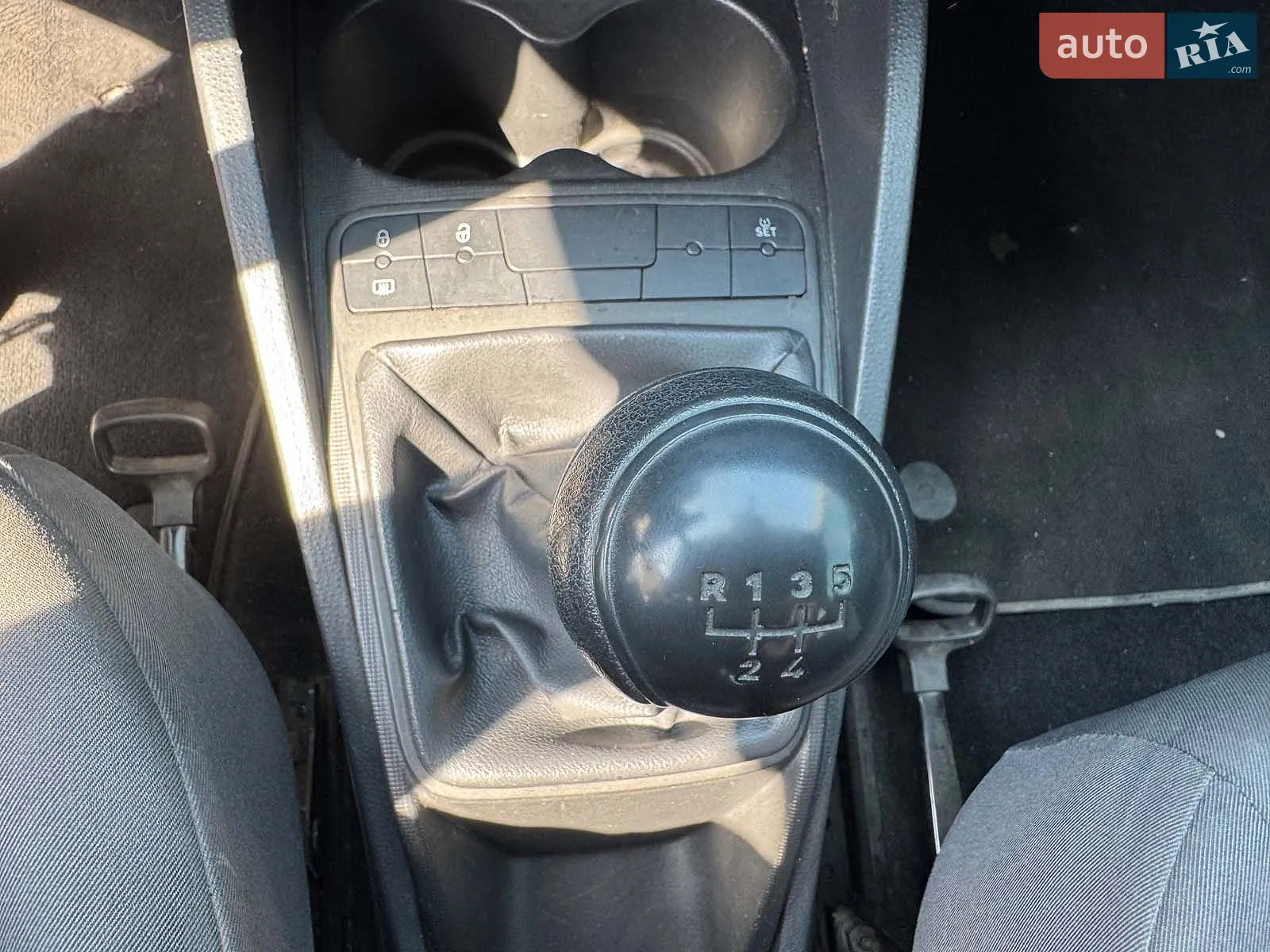 2014 SEAT Ibiza - мініатюра 14