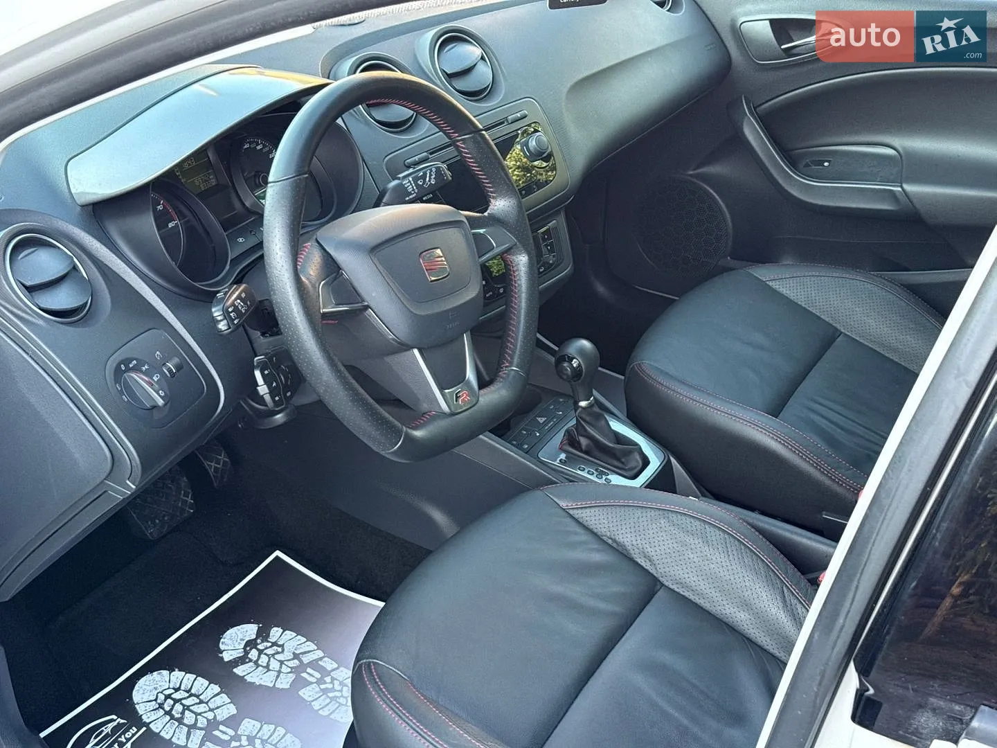 2011 SEAT Ibiza - мініатюра 20
