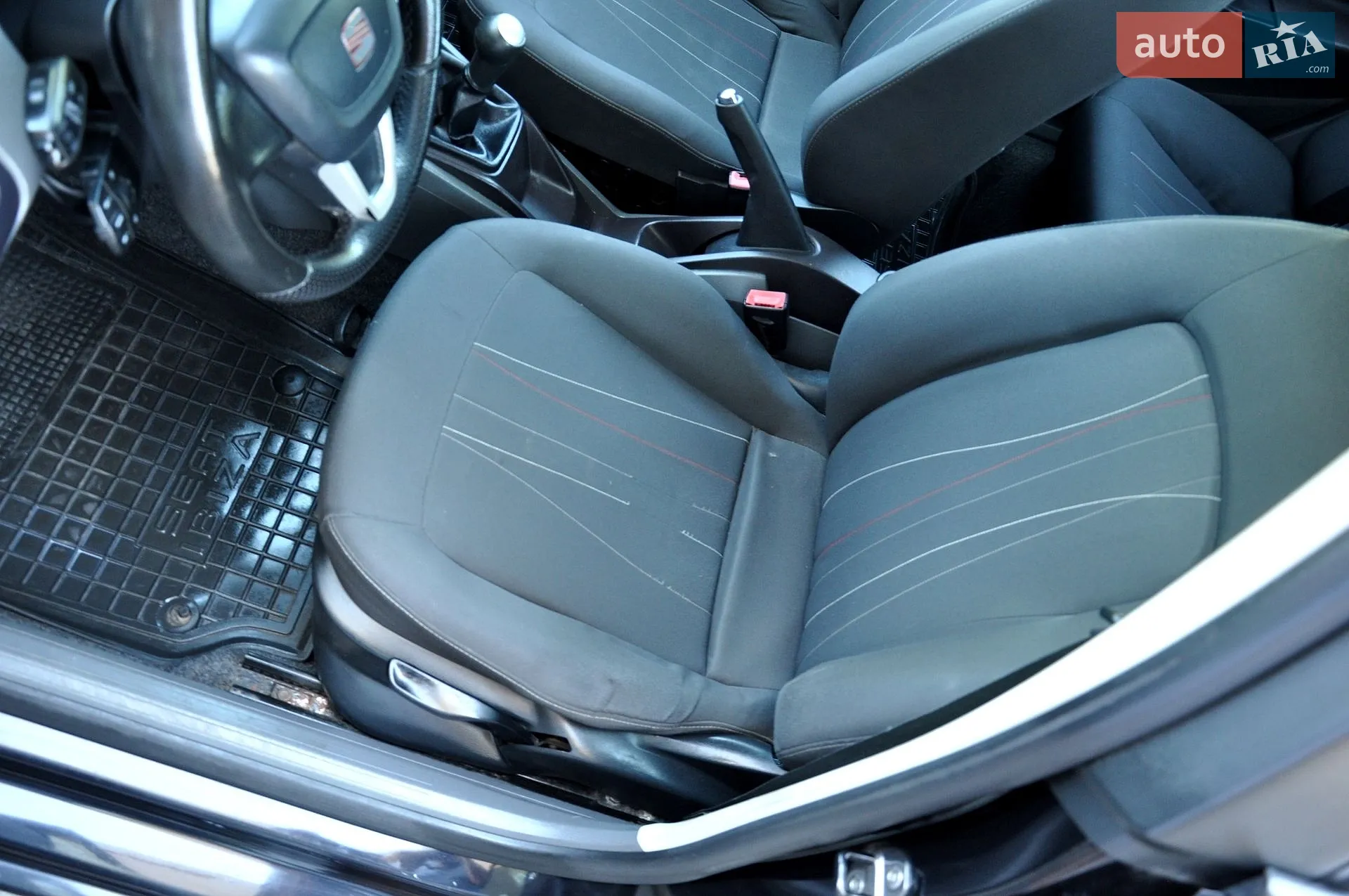 2011 SEAT Ibiza - мініатюра 16