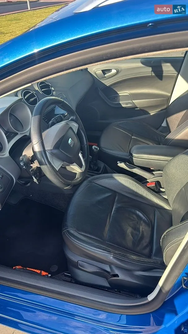 2011 SEAT Ibiza - мініатюра 12