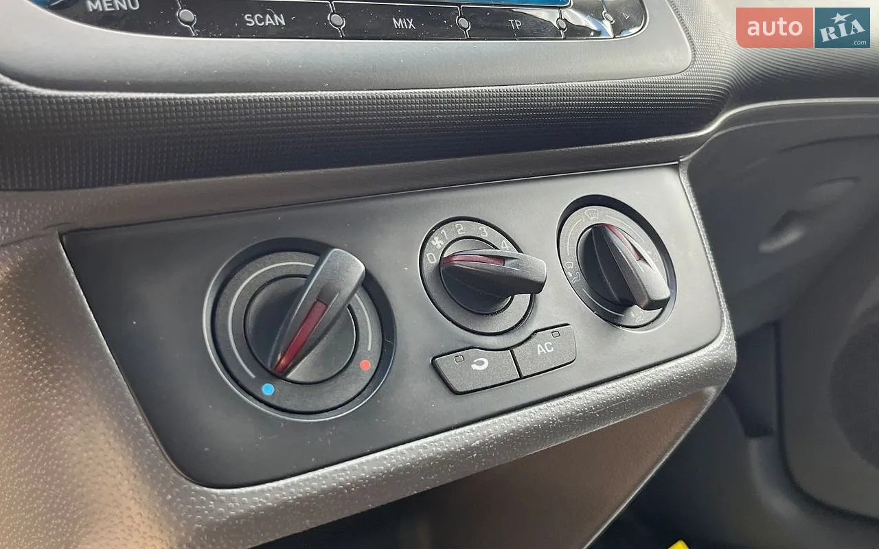 2011 SEAT Ibiza - мініатюра 17