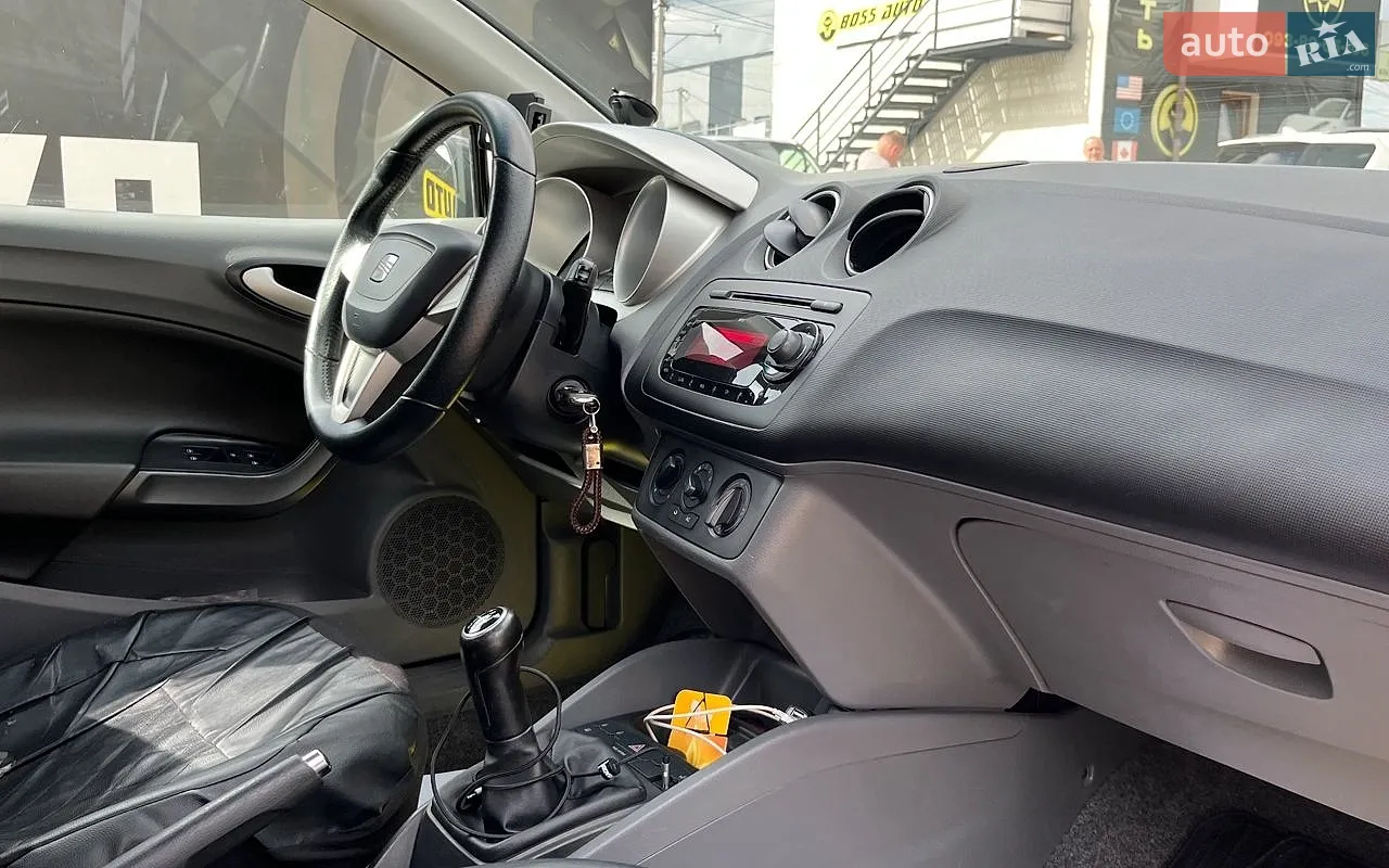 2011 SEAT Ibiza - мініатюра 21