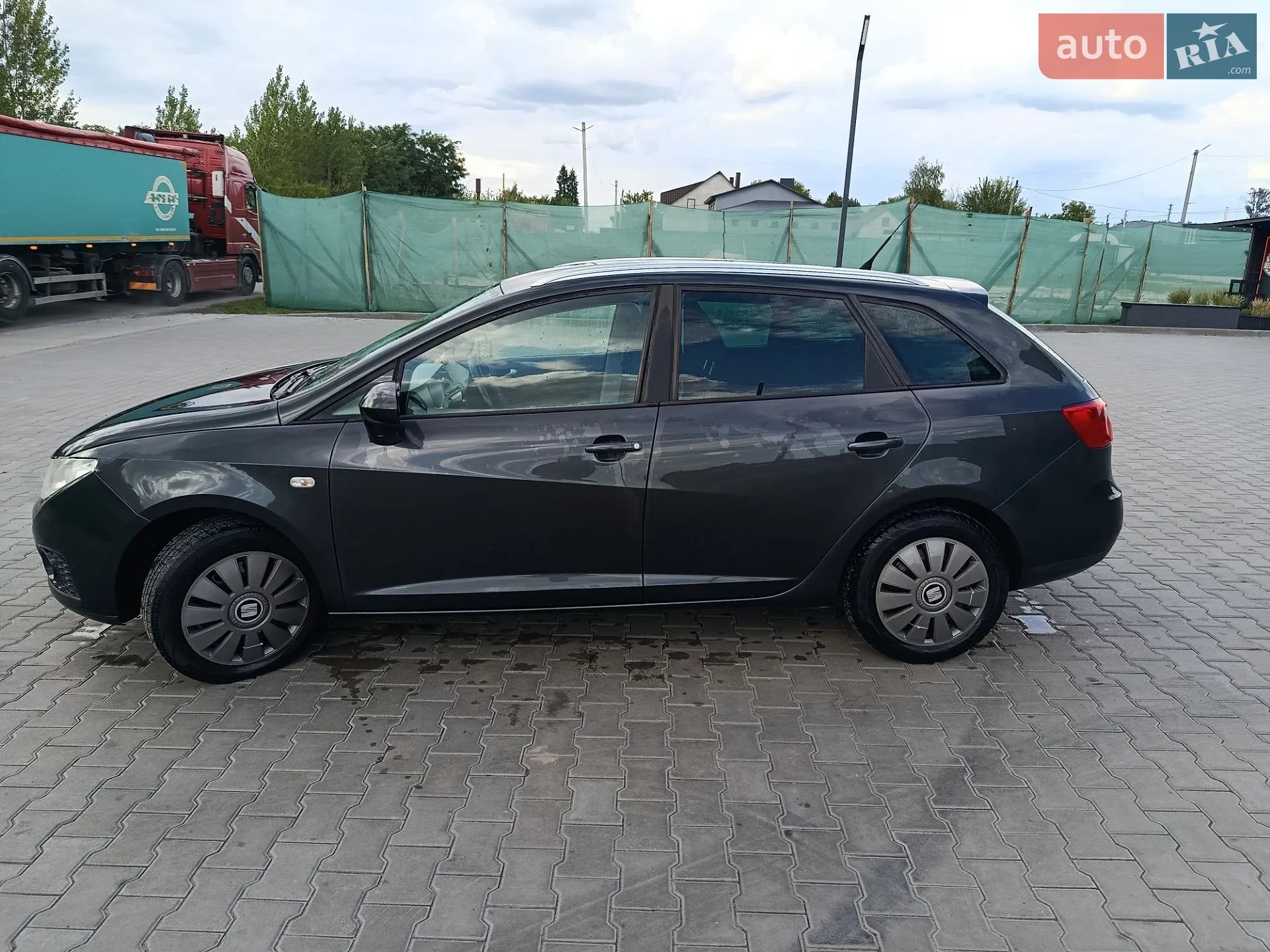2010 SEAT Ibiza - мініатюра 12