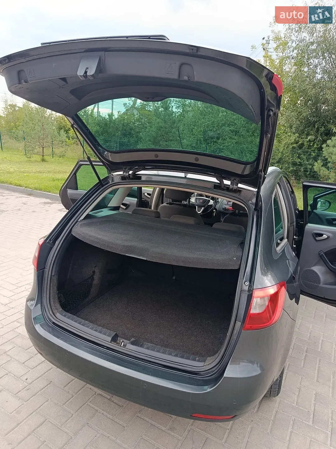2010 SEAT Ibiza - мініатюра 16