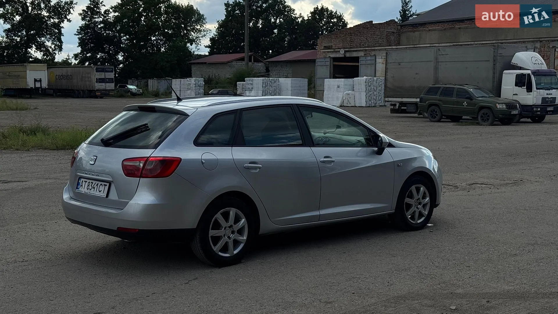 2011 SEAT Ibiza - мініатюра 4