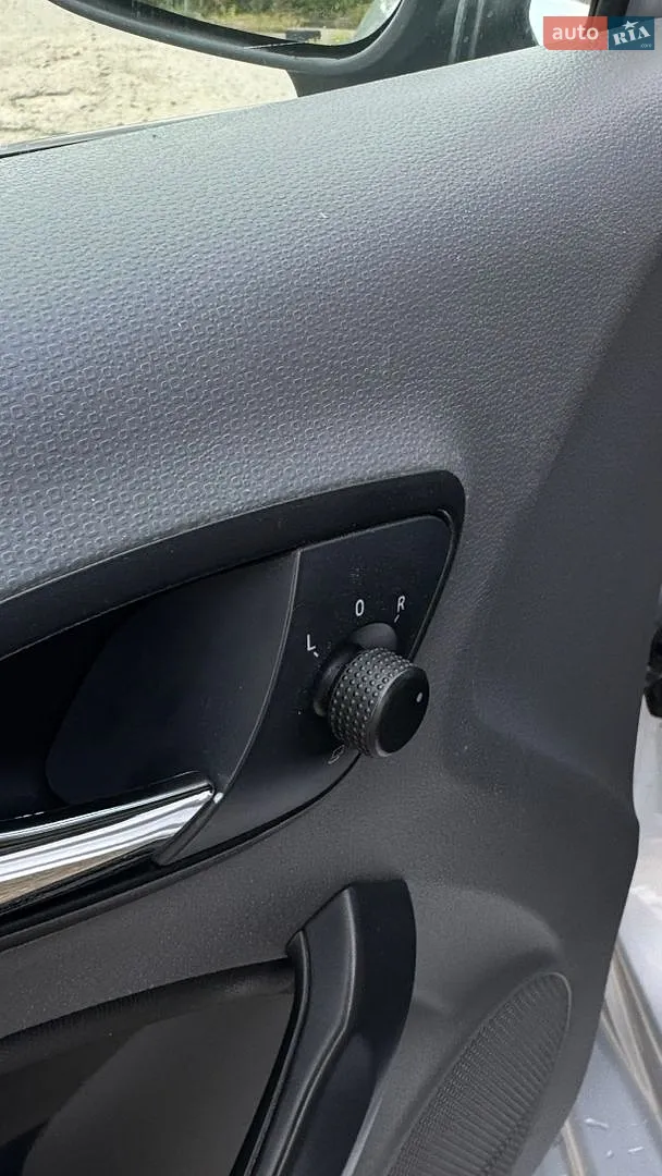 2011 SEAT Ibiza - мініатюра 13