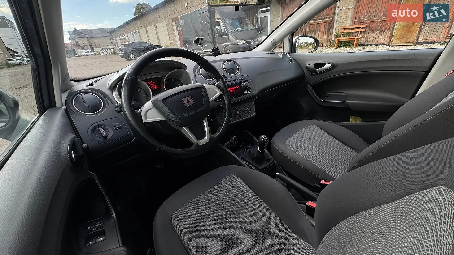 2011 SEAT Ibiza - мініатюра 9
