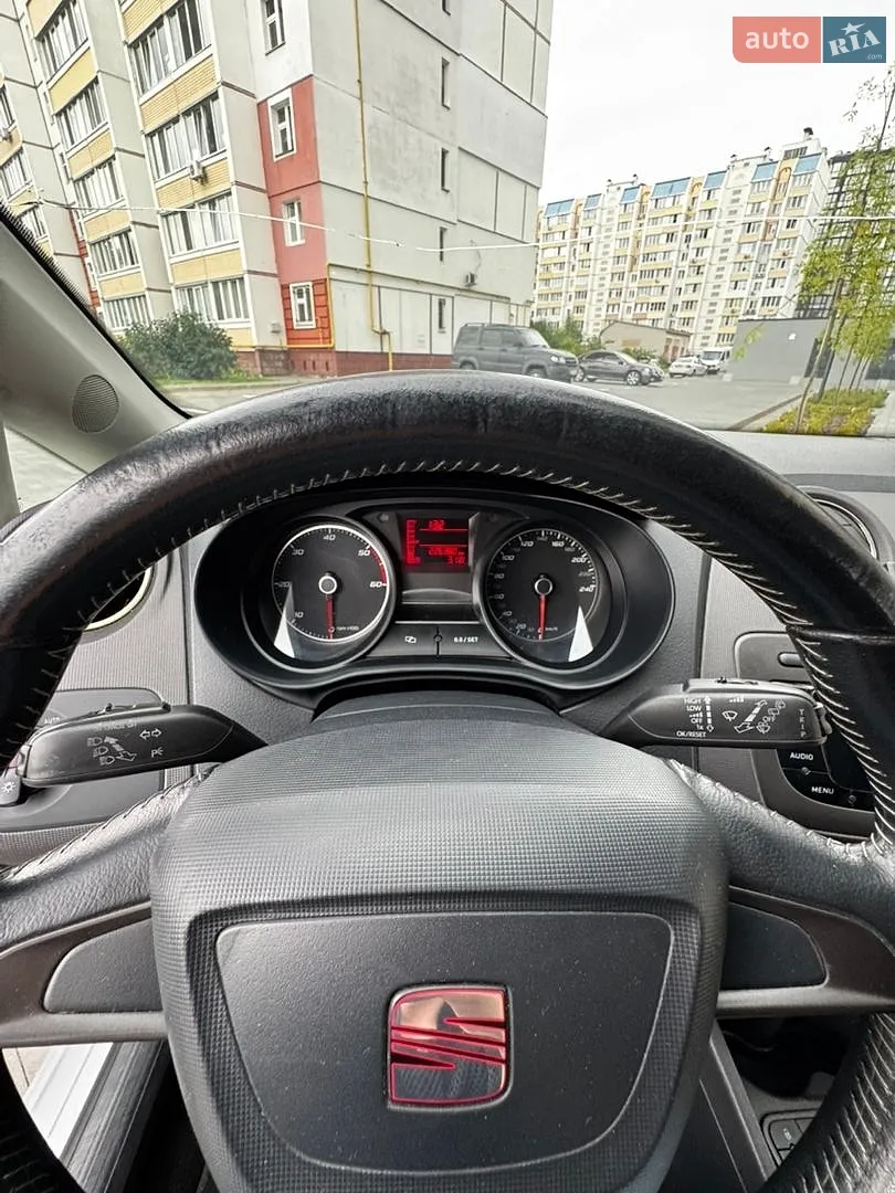 2012 SEAT Ibiza - мініатюра 8
