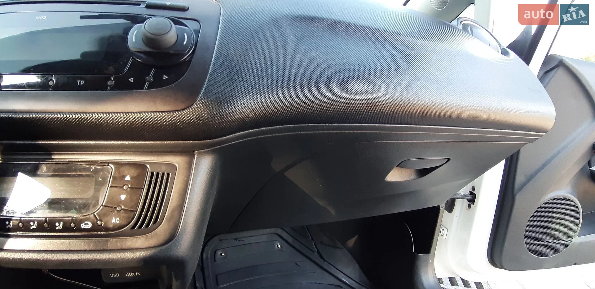 2012 SEAT Ibiza - мініатюра 21