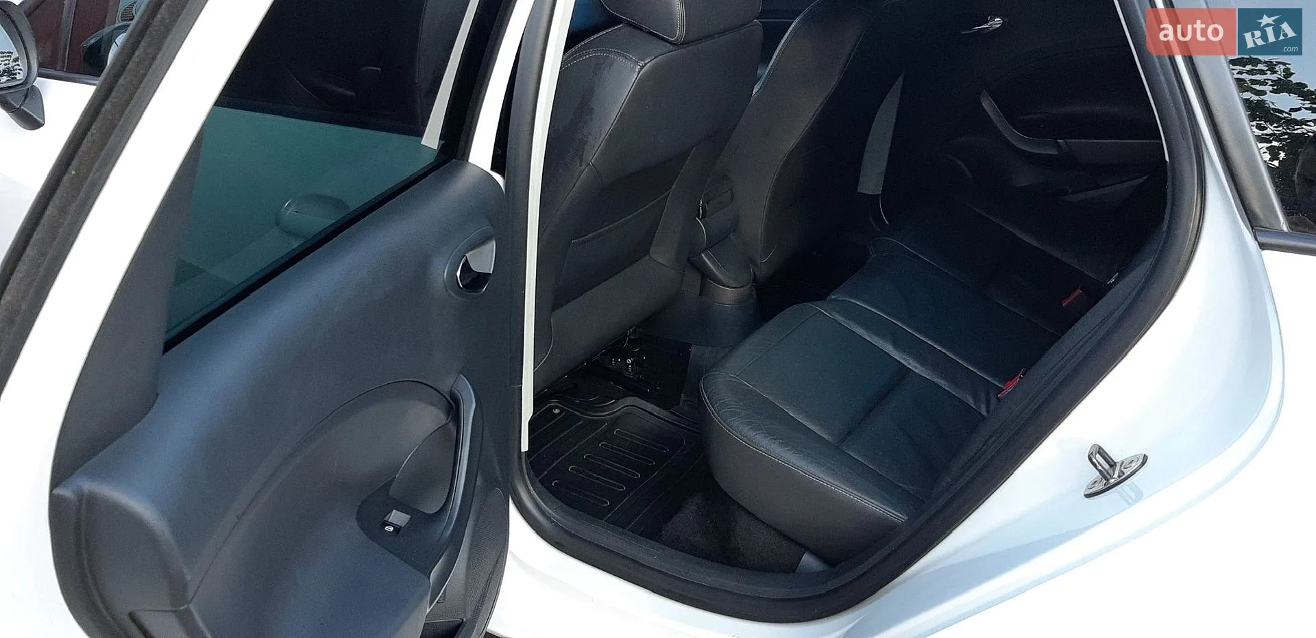 2012 SEAT Ibiza - мініатюра 28