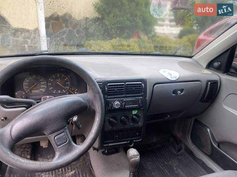 Грузовой фургон SEAT Inca 1998 в Новой Ушице