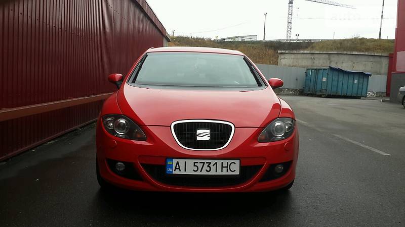 Хэтчбек SEAT Leon 2007 в Василькове