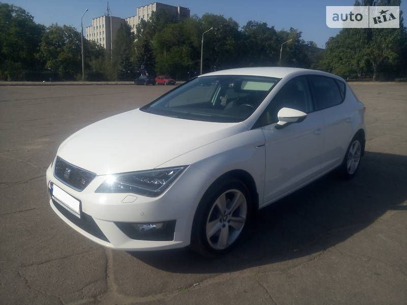 Хэтчбек SEAT Leon 2015 в Запорожье