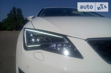 Хэтчбек SEAT Leon 2015 в Запорожье