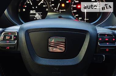 Хетчбек SEAT Leon 2010 в 